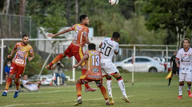 Vitória e Juazeirense empatam na estreia do Campeonato Baiano no Barradão